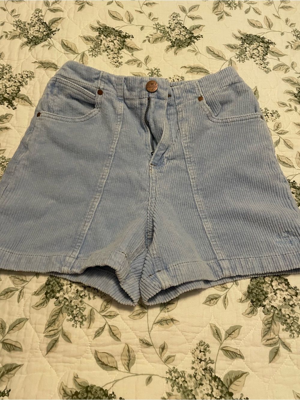 BILLABONG corduroy shorts sz 27❤️❤️❤️